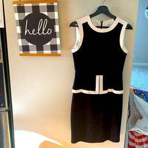 Calvin Klein, Black & White, Size 4